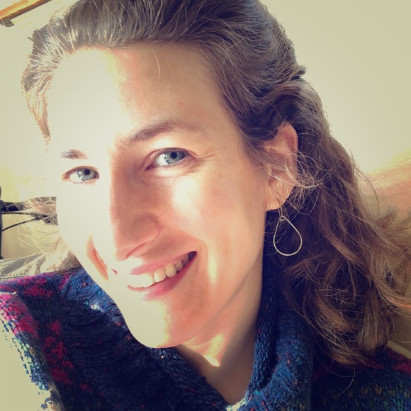 Meet your Posher, Rebecca - Picture 1 of 1